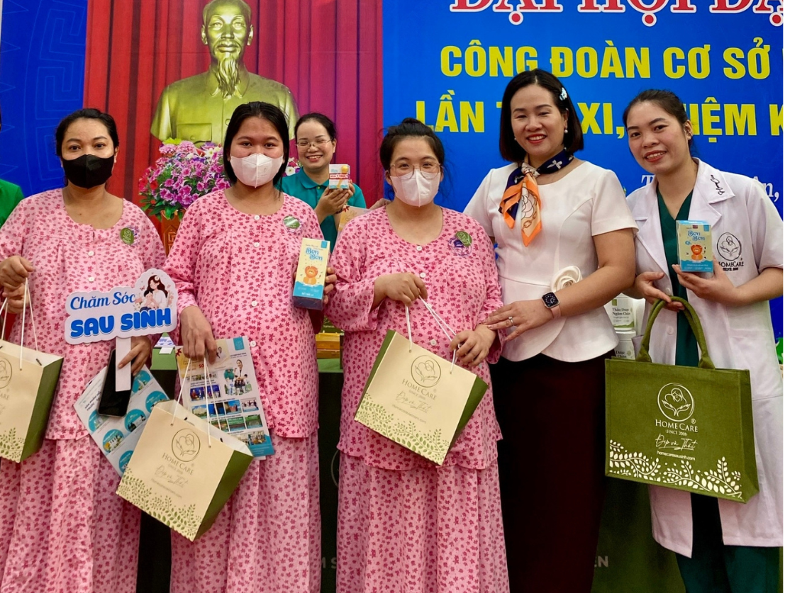 Festival Mẹ và Bé - Gian hàng Bon Bon thu hút đông đảo
